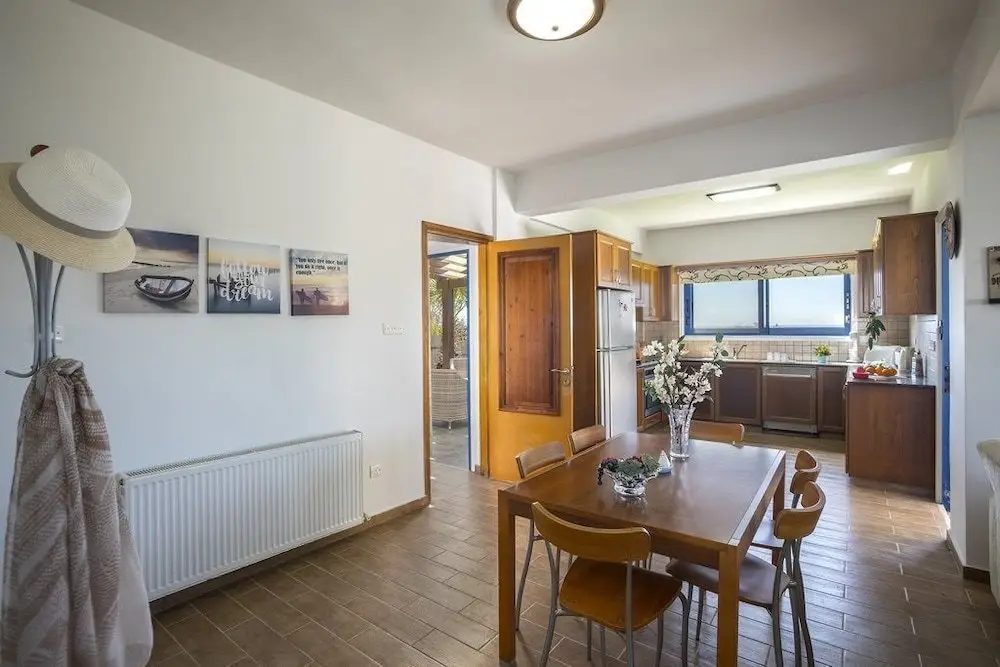 Марони: Lamaz Maroni Beachfront Villa