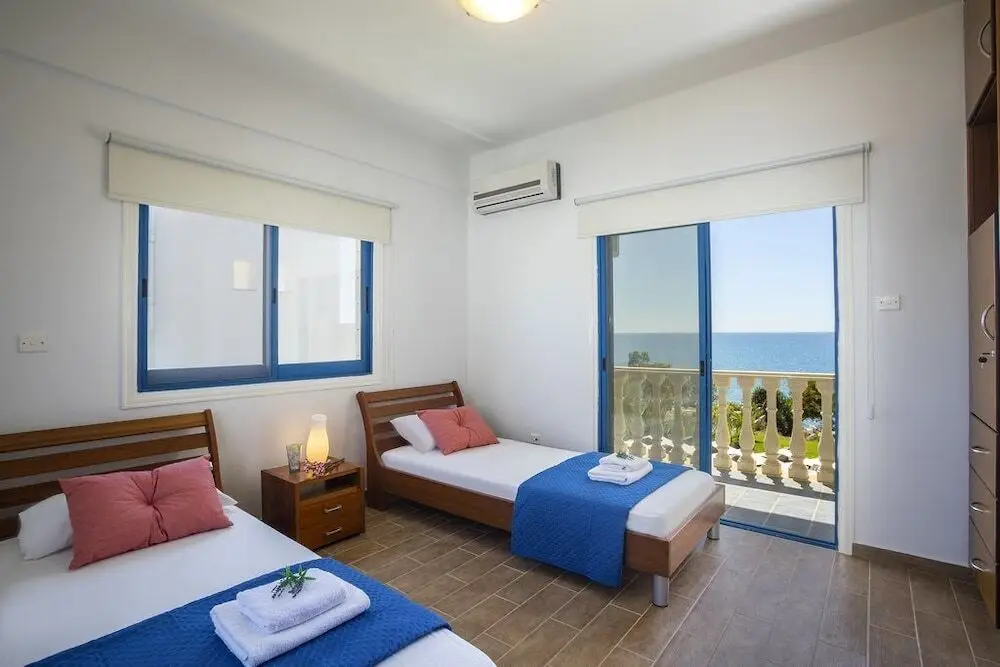 Марони: Lamaz Maroni Beachfront Villa