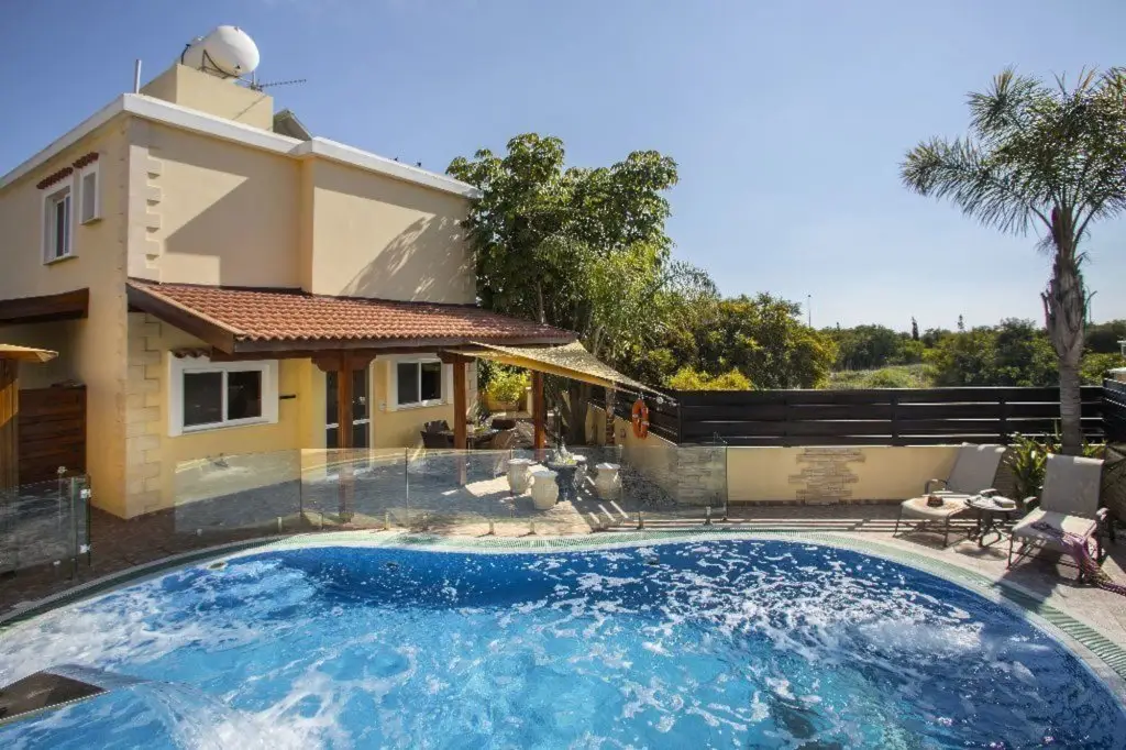Айя-Напа: Ayia Napa Tropical Beach Villa