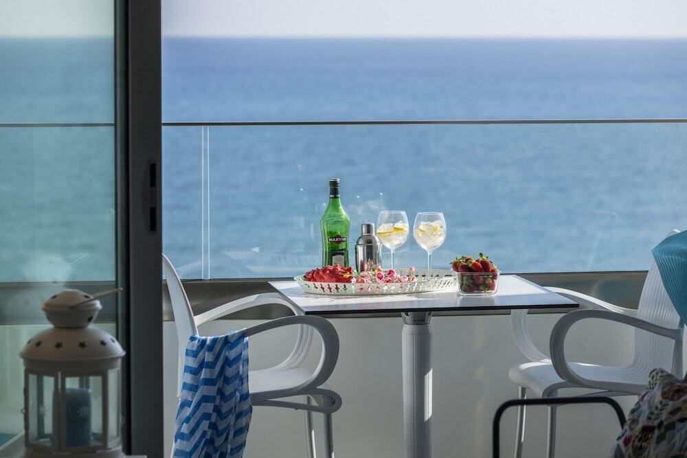 Ларнака: Mackenzie Zoe Seafront Suite