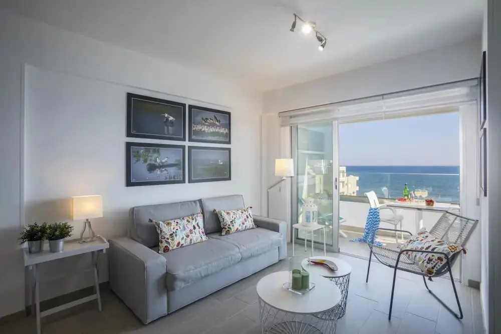 Ларнака: Mackenzie Zoe Seafront Suite
