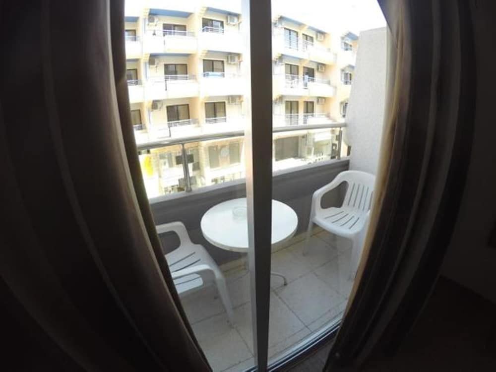 Ларнака: Les Palmiers Petrou Apartments