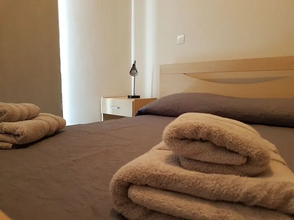 Паралимни: Marand Apartment BF15