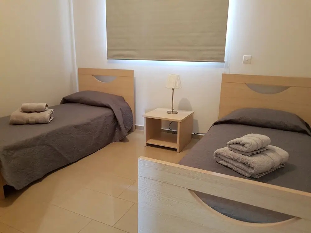 Паралимни: Marand Apartment BF11