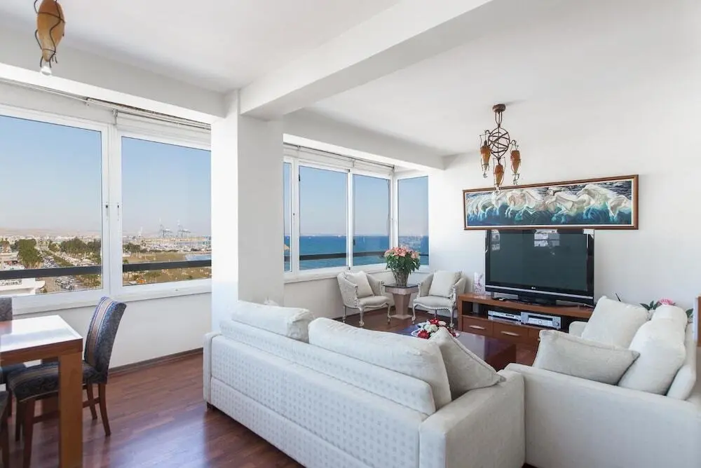 Ларнака: Laila's Seaview Penthouse Apartments