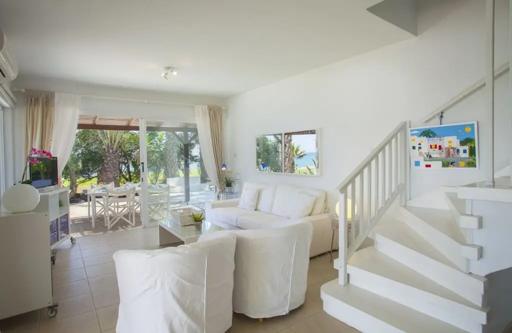 Айя-Напа: Napa Beachfront Villa