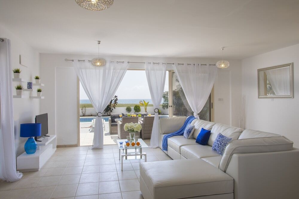 Масотос: Mazotos Villa Iris