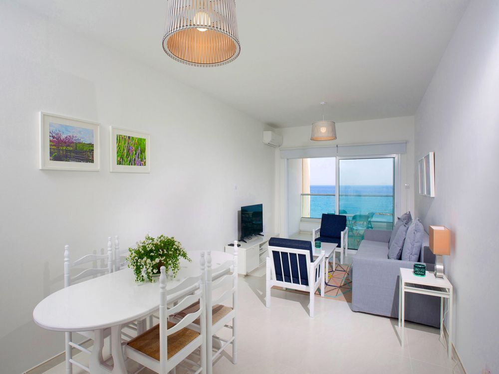 Лимассол: Limassol on the Beach Apartment