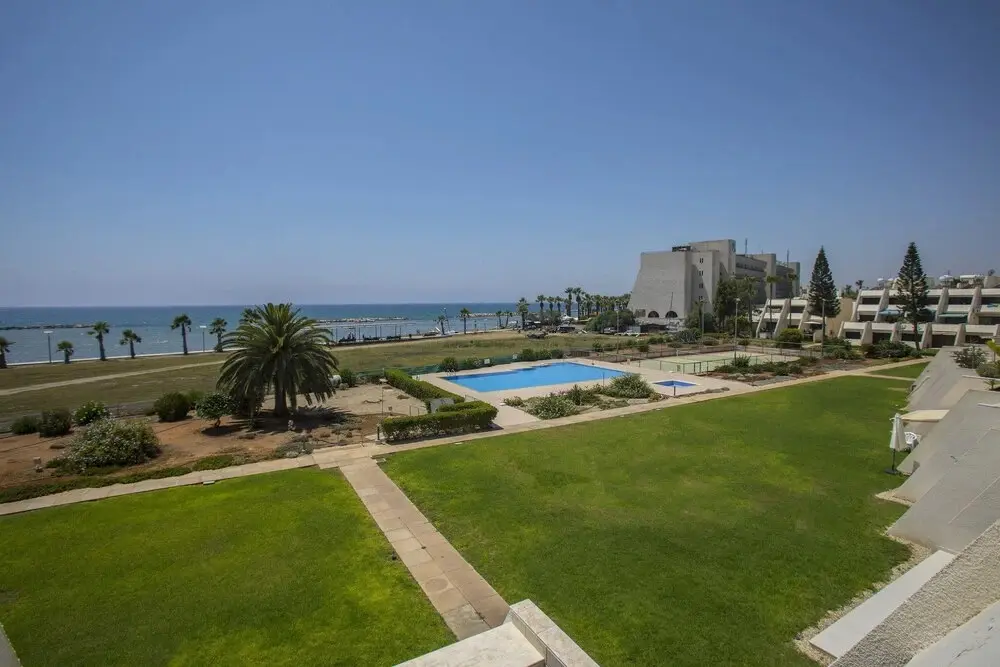 Ларнака: Lordos Sunshore Beachfront Suite