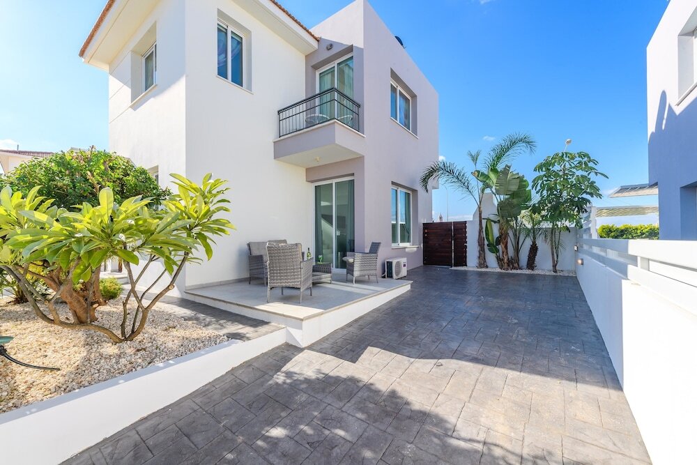 Протарас: Avra Villa 75