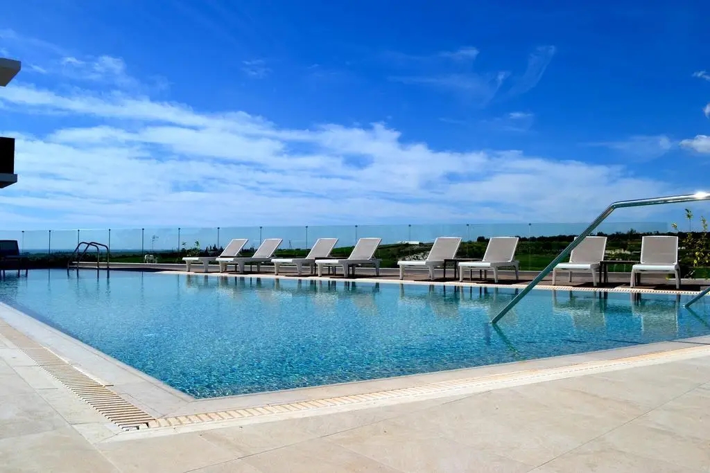 Терсефану: Eden Seniors Resort