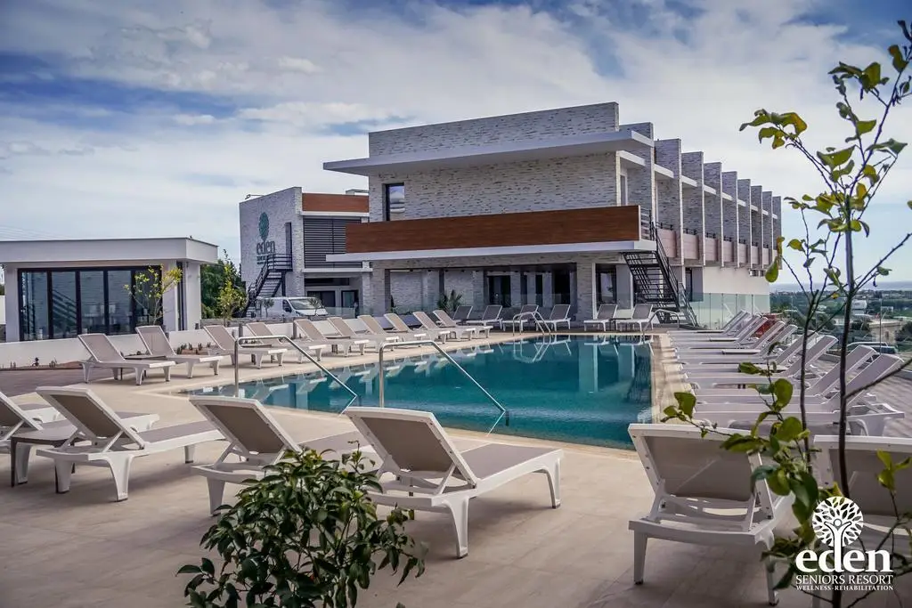 Терсефану: Eden Seniors Resort