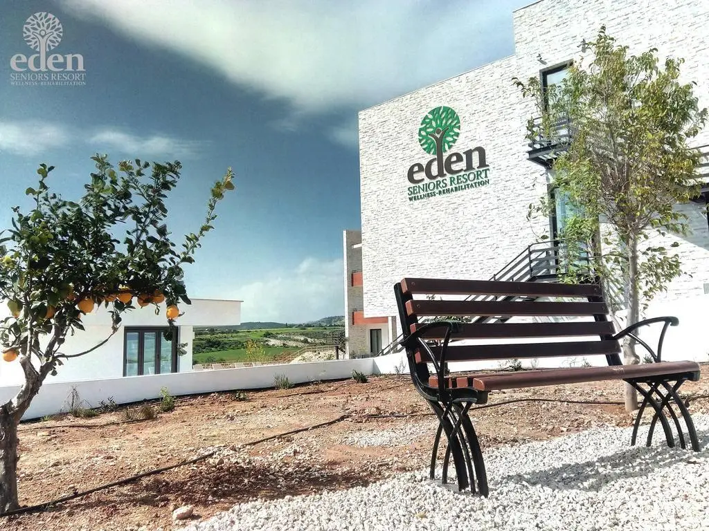 Терсефану: Eden Seniors Resort