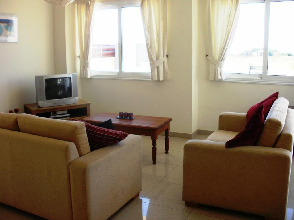 Айя-Напа: Villa Marrika
