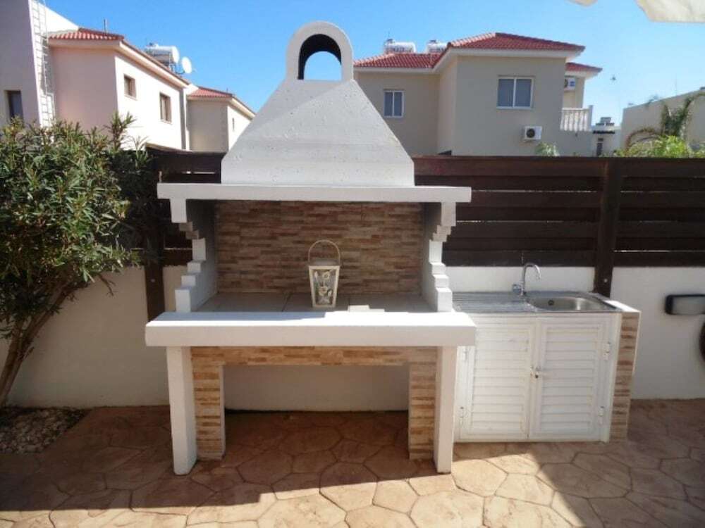 Протарас: Villa Knossos