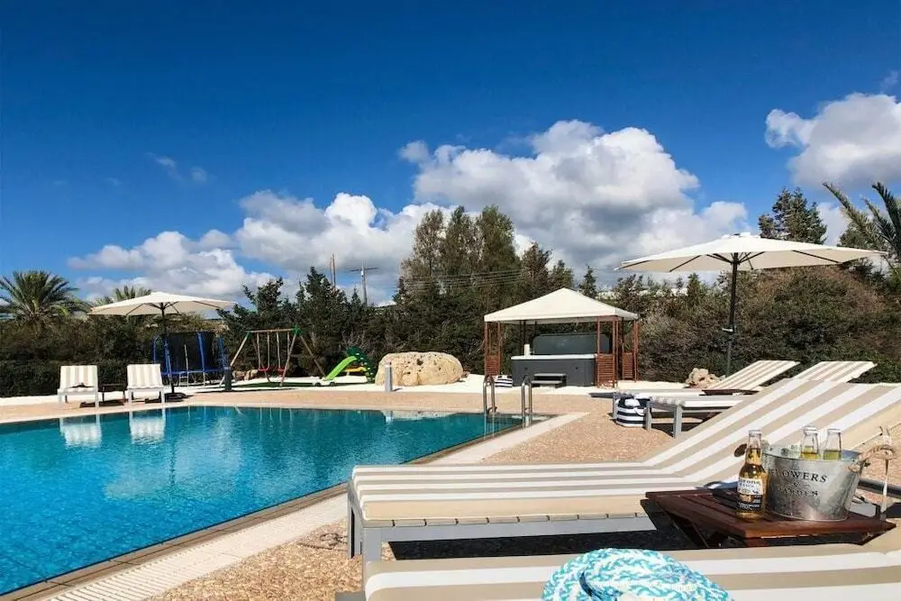 Пафос: Villa Searay