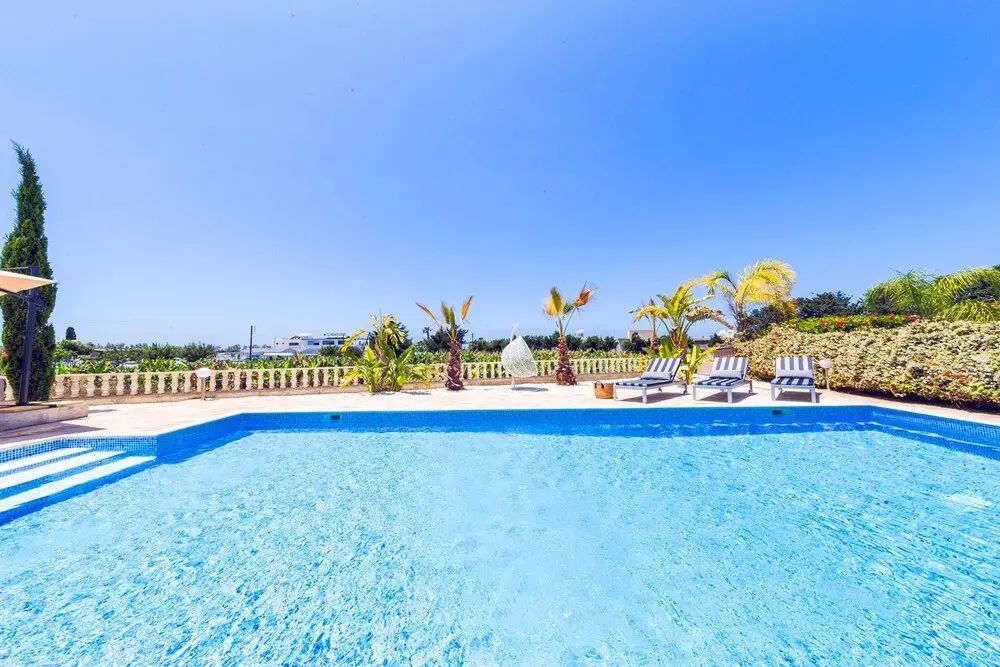 Пейя: Villa Malibu