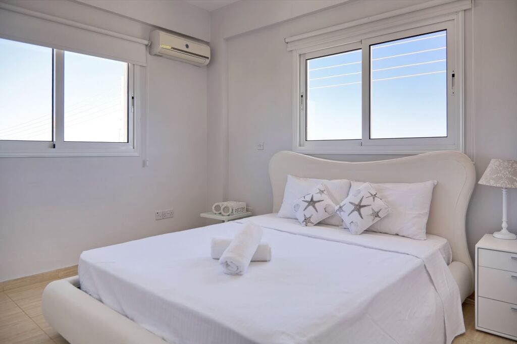 Протарас: Velomar Elite Luxury Home
