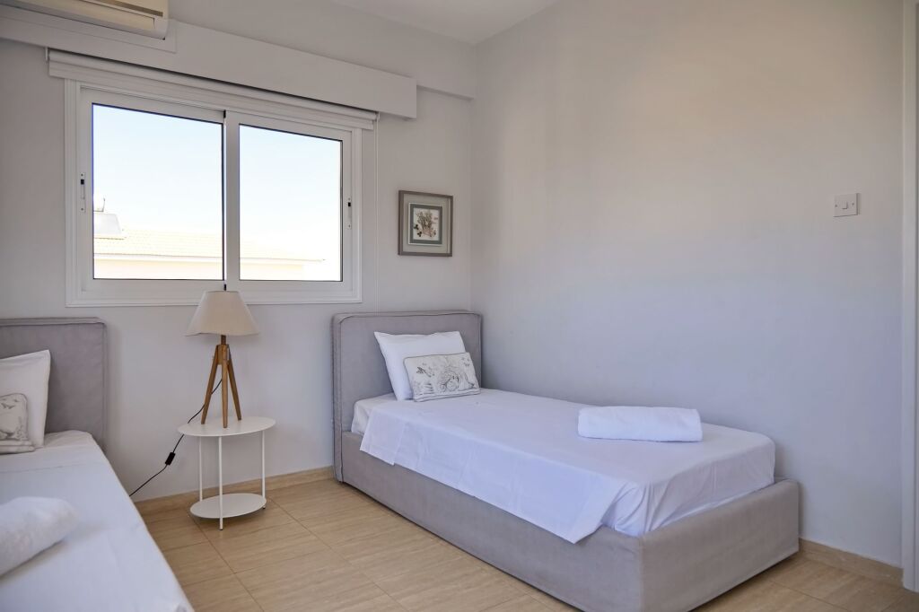 Протарас: Velomar Elite Luxury Home