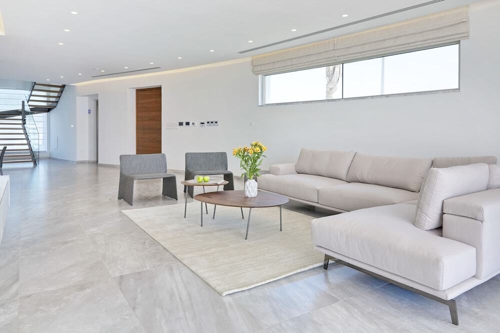 Айя-Напа: Vivo Mare Elite Luxury Home 5 Bedrooms