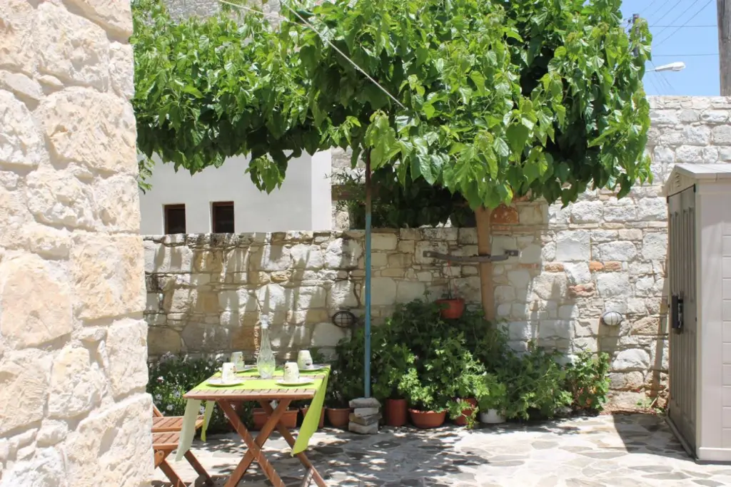Вилла Salamiou Stone House — фото 1