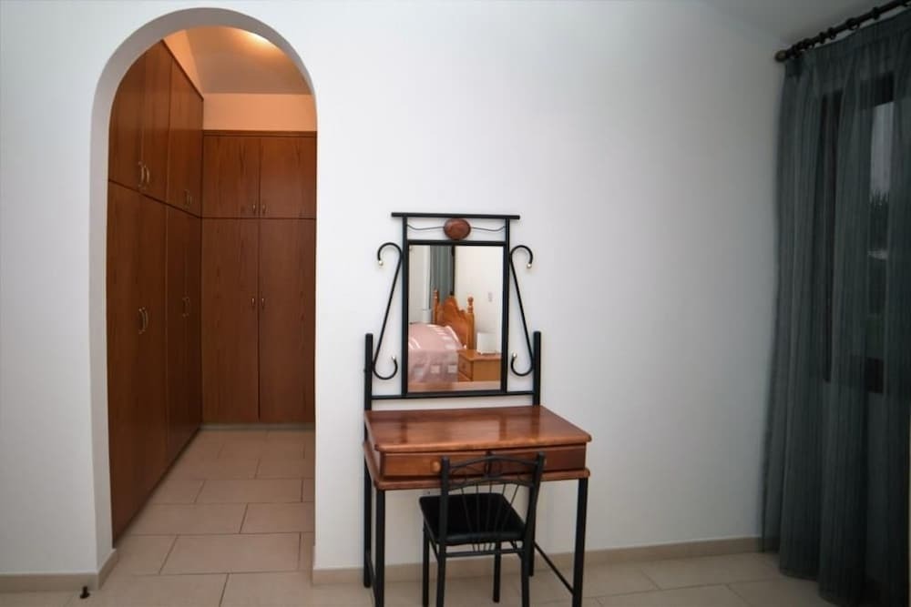 Пейя: Villa Efrosini