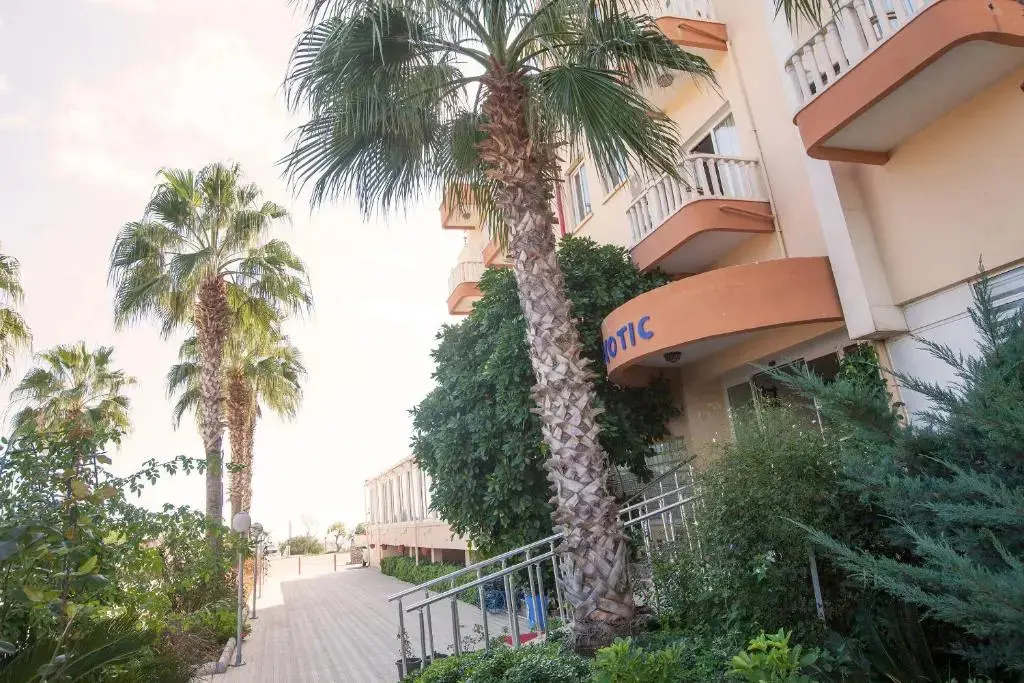 Богаз: Exotic Hotel