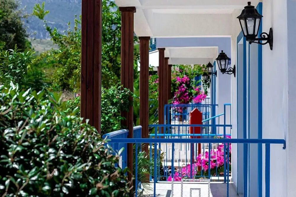 Aphrodite Hotel — фото 1