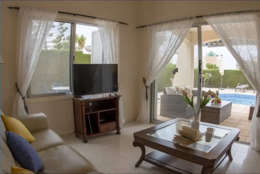 Пейя: Bungalow Casa Bella