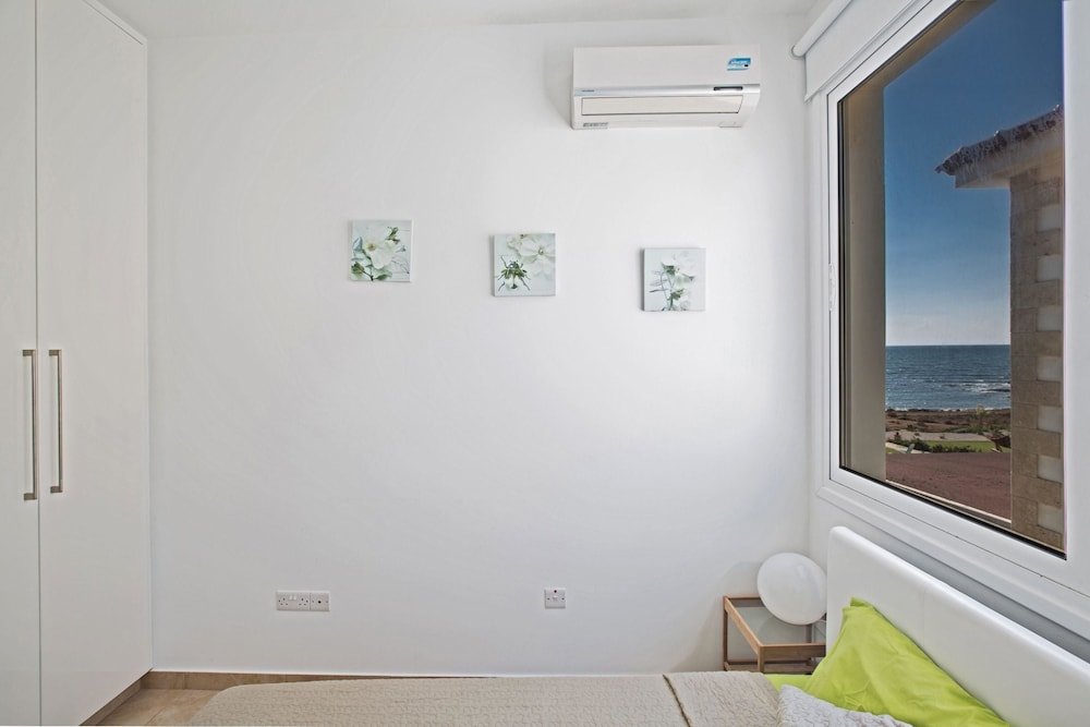 Айя-Напа: Celebrity Villa Oliver P 14