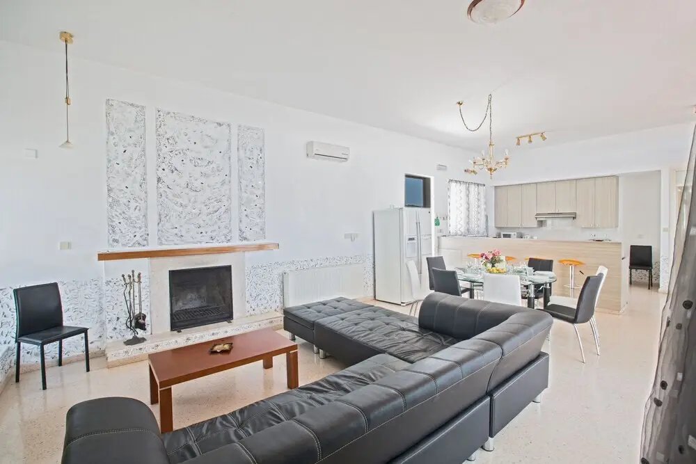 Айя-Напа: Celebrity Villa Jamie Laing