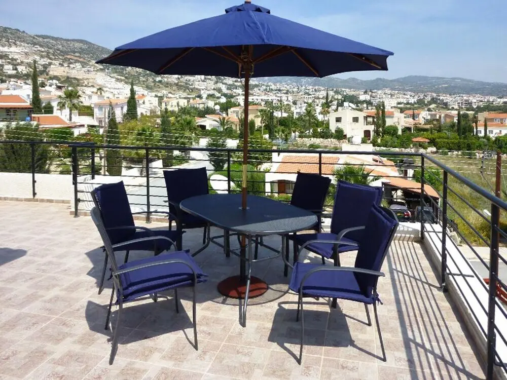 Пейя: Modern Luxury Villa in Peyia, Near Coral bay Beach, w/ Private Pool an