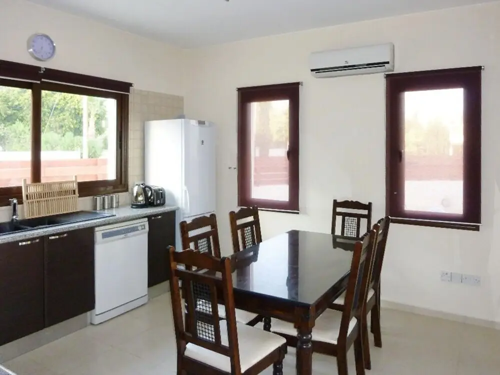 Пейя: Modern Luxury Villa in Peyia, Near Coral bay Beach, w/ Private Pool an