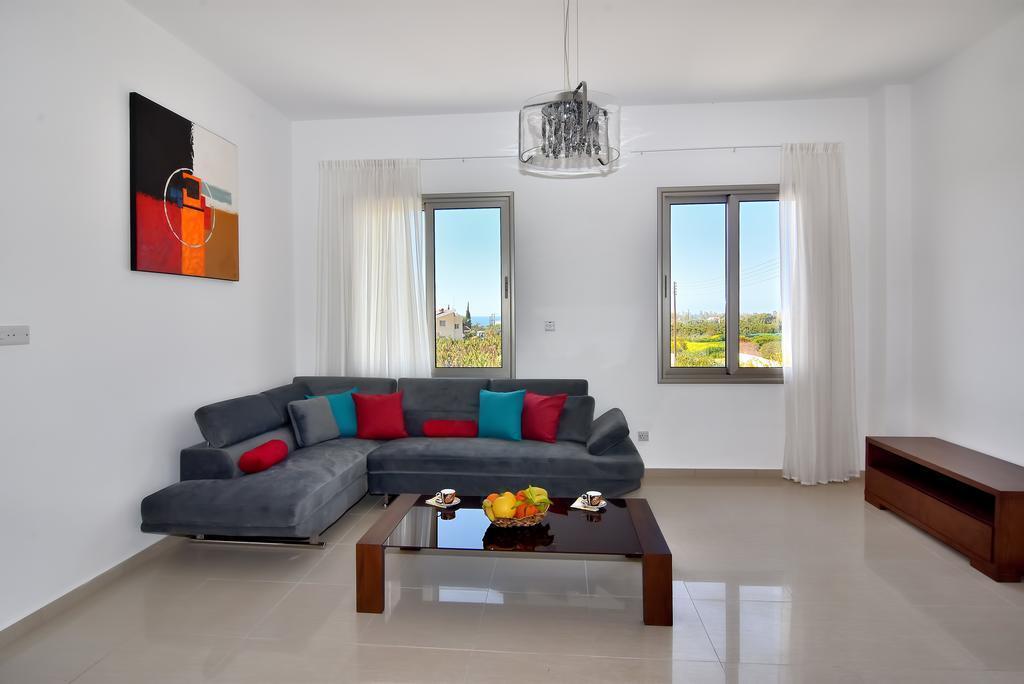 Пейя: Oniros Villa