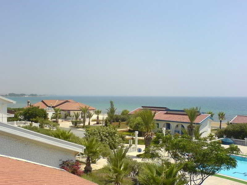 Трикомо (Искеле): Long Beach Hotel and Villas