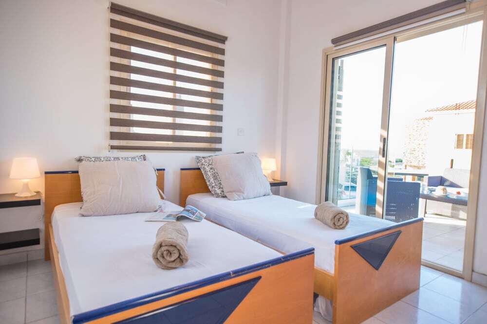 Паралимни: Kapparis Two Bedroom House No 8