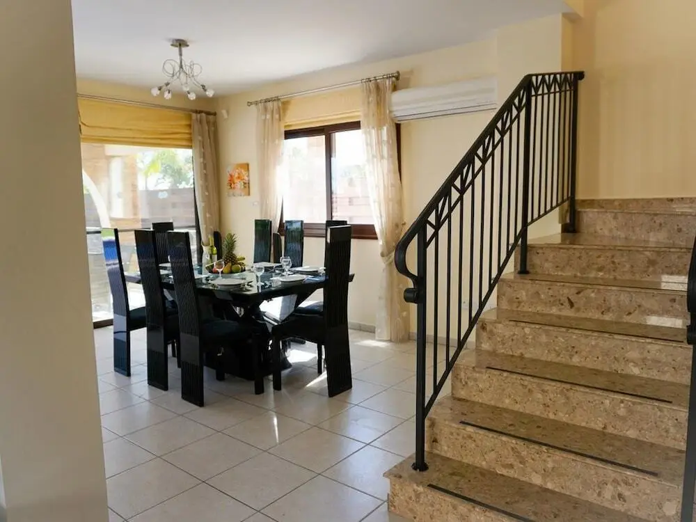 Айя-Напа: SeaFront Oceanus H3 by Ezoria Holiday Rentals