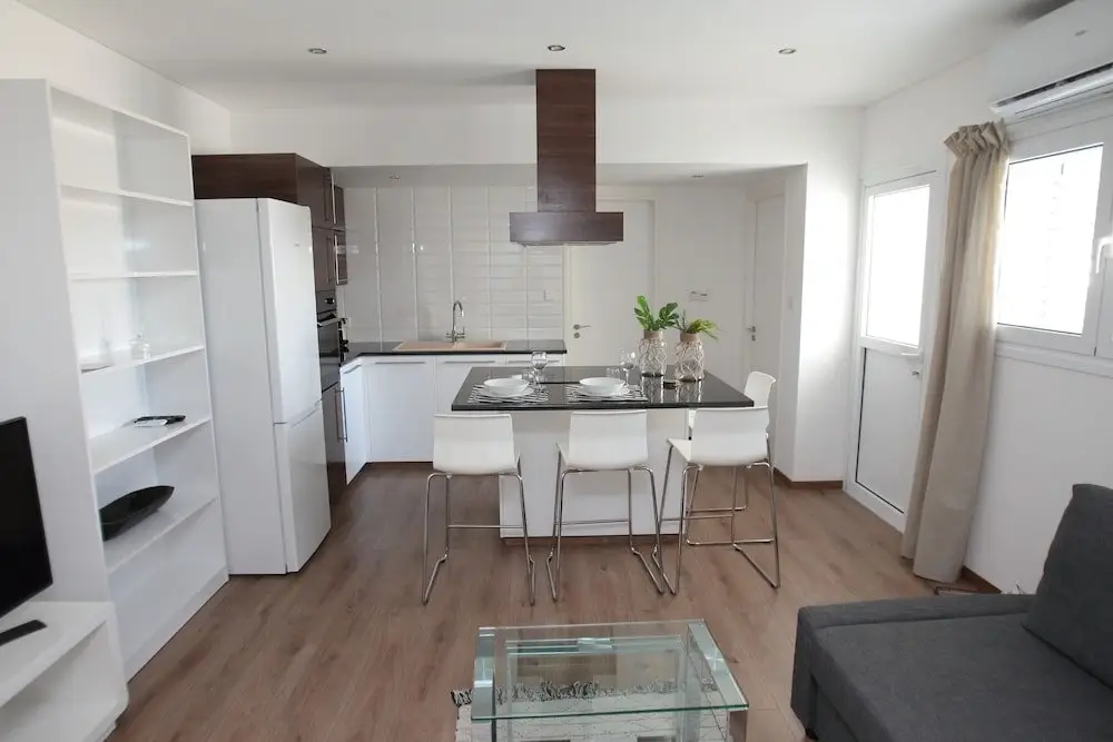 Пафос: City Centre Apartments