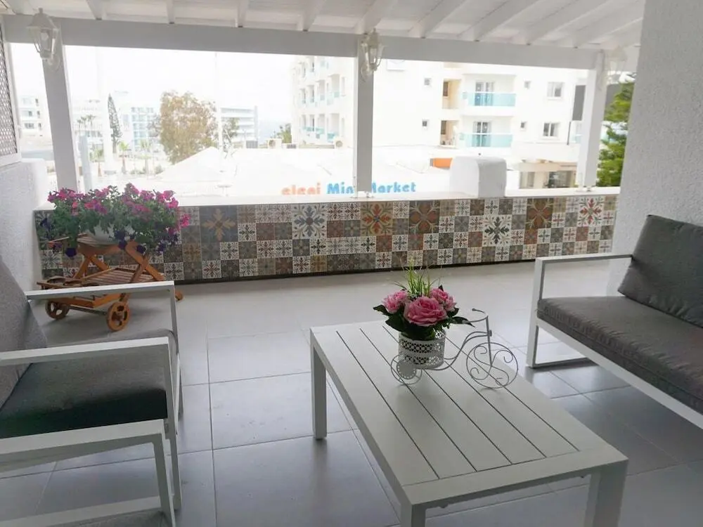 Протарас: Sonia's Angel House- 300 Meters From the Beach, Newly Renovate Central Apartment by Ezoria Holiday Rentals