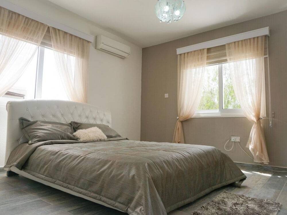 Протарас: Sonia's Angel House- 300 Meters From the Beach, Newly Renovate Central Apartment by Ezoria Holiday Rentals