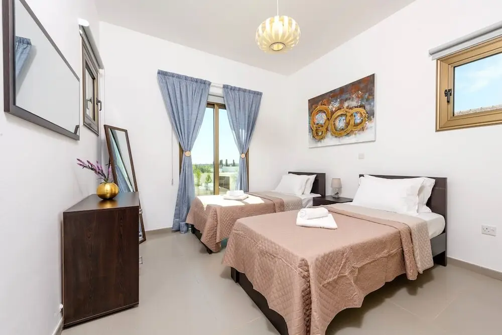 Айя-Напа: Kymma Villa 4