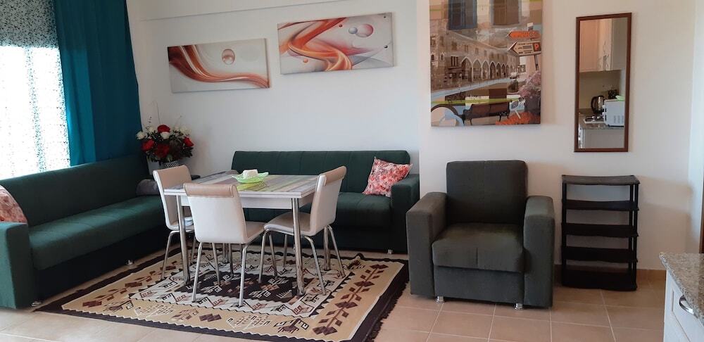 Трикомо (Искеле): Begonvilla Court Block 1 Apartment 14