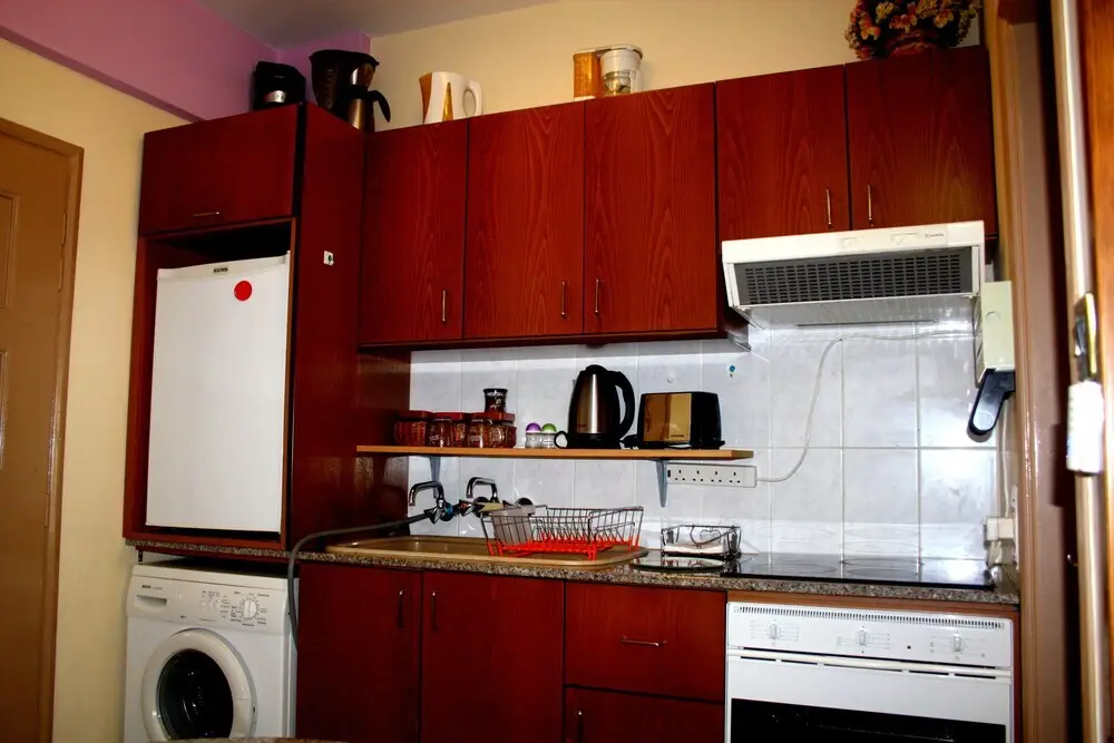 Агиос Тихонас: Happy Home 4