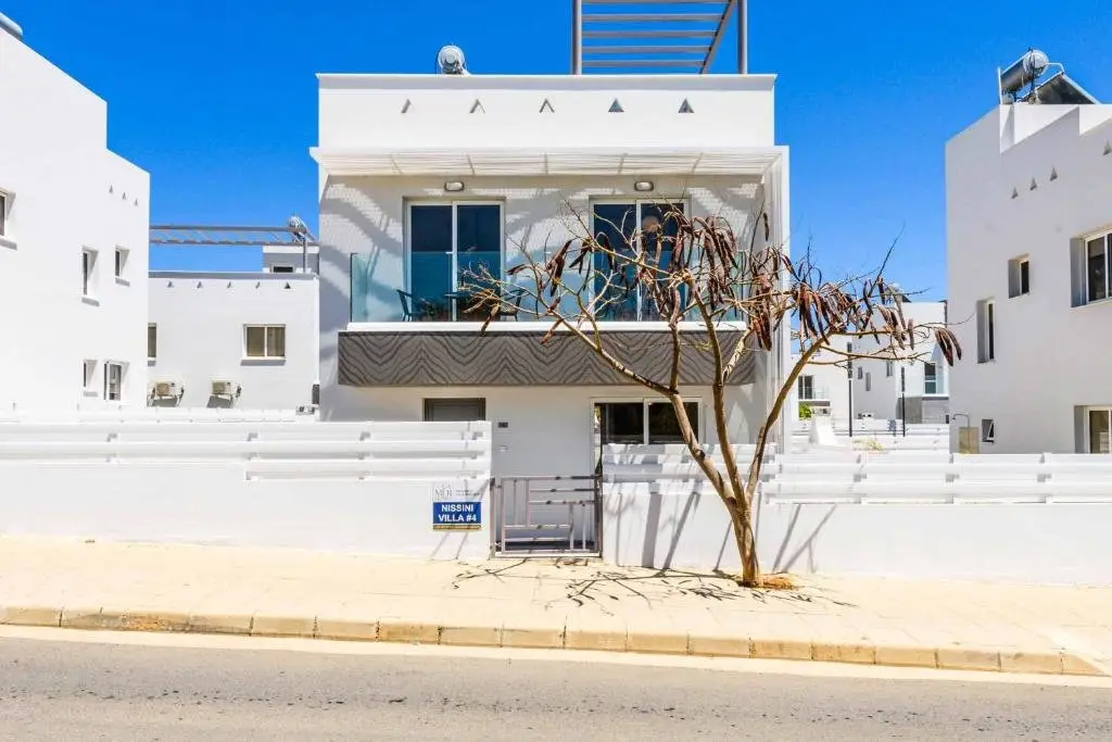 Nissini Villa 4 — фото 1
