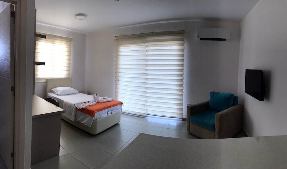 Кирения: Girne Ideal Rezidans
