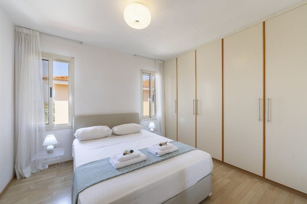 Protaras Beachfront Villa Pietra — фото 1