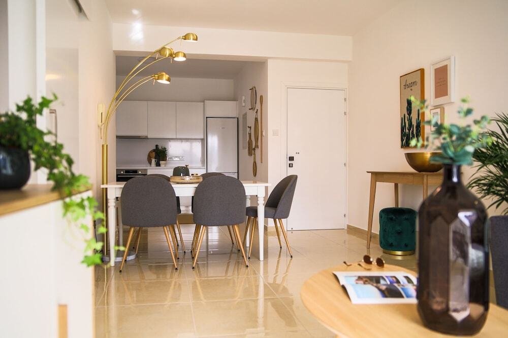 Никосия: Phaedrus Living: Central Luxury Flat Esperidon 201