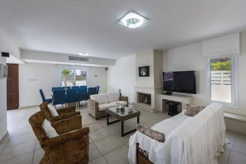 Паралимни: Protaras Villa Serifos By The Sea