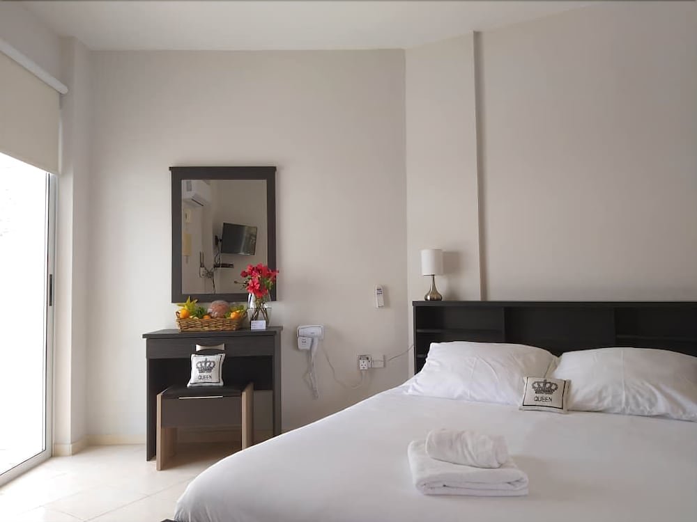 Пейя: Panoramic Holidays Deluxe 2