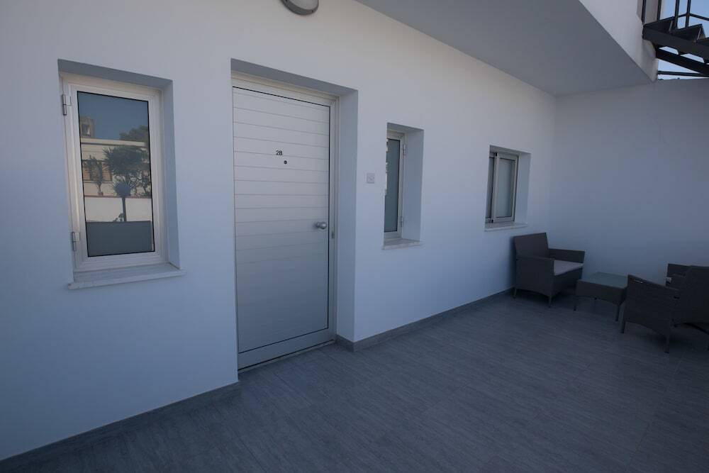 Айя-Напа: Ayia Napa Center Luxury Suites